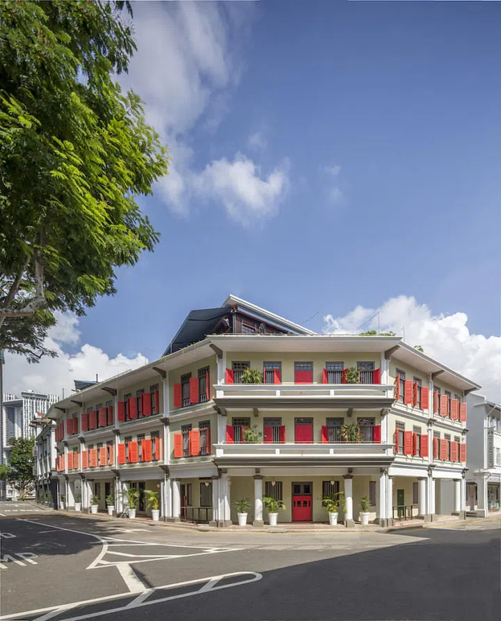 The Club酒店的前身为一排1900年代的旧店屋