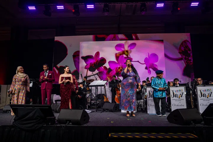 表演嘉宾Siti Nur Iman、Nick Zavior、Vanessa Shavonne和Alemay Fernandez，由Jeremy Monteiro指挥及新加坡爵士协会交响乐团伴奏。