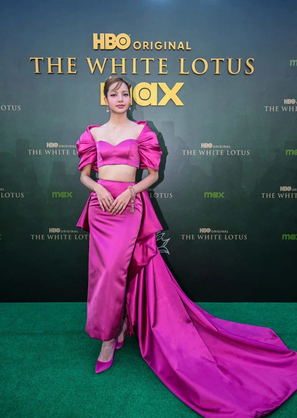 Lisa, Blackpink, The White Lotus