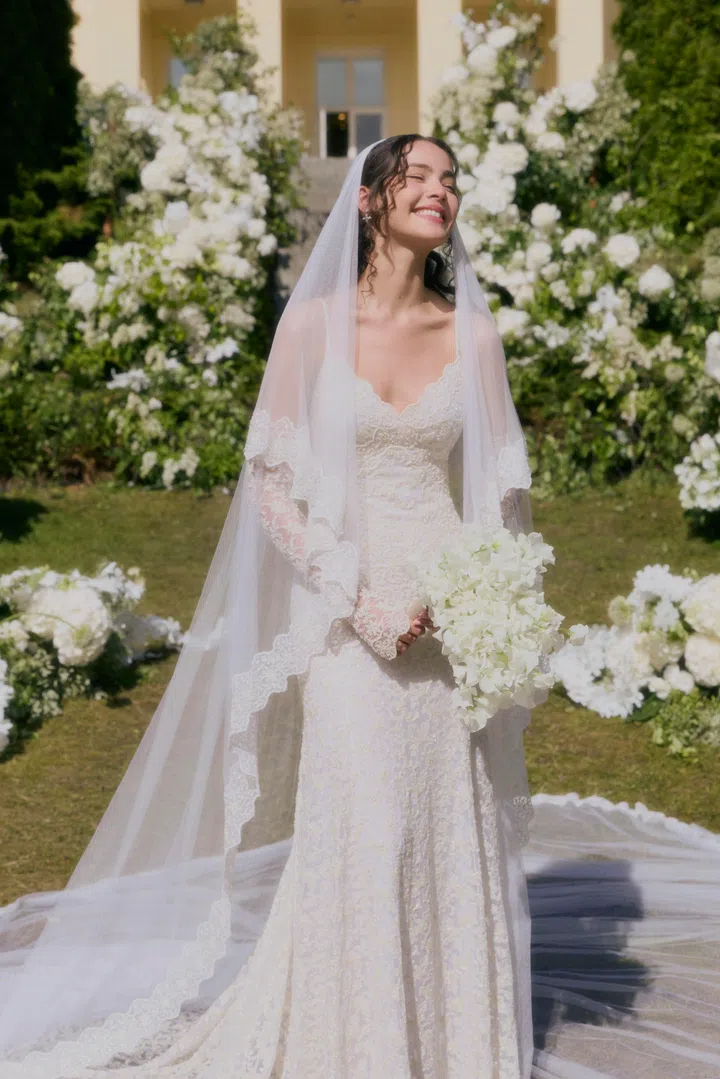 Yaya Sperbund, Ximeng yao, wedding dress