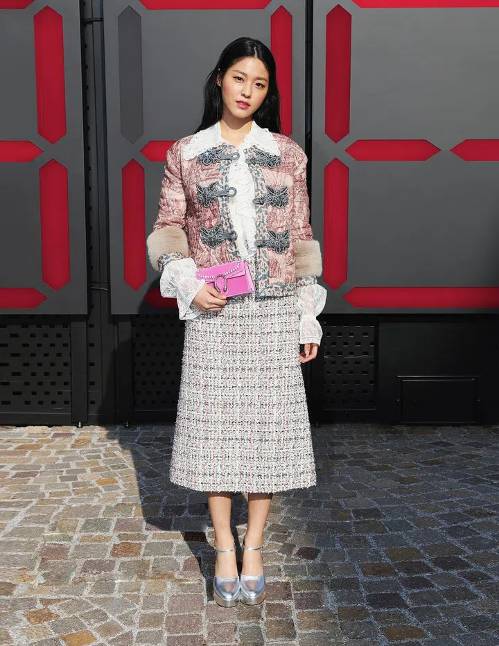 MILAN, ITALY - FEBRUARY 21:  Kim Seol Hyun arrives at the Gucci show during Milan Fashion Week Fall/Winter 2018/19 on February 21, 2018 in Milan, Italy.  (Photo by Vittorio Zunino Celotto/Getty Images for Gucci) *** Local Caption *** Kim Seol Hyun