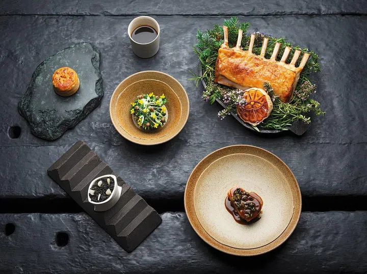 L’Enclume 是大湖区的一间最值得关注的米其林三星餐馆。
