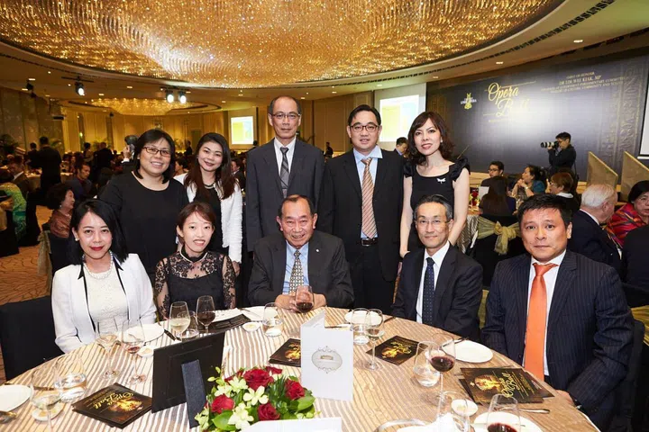 Sitting: Mayrin Hong, Mariko Ohto, Kimura Hiroshi, Tatsuya Aizawa, Yasuharu Yamada. Standing: Chui Qing Munn, Chin Heng Fong, Ng Chee Yung, Celine Ting & Yasushi Itakura