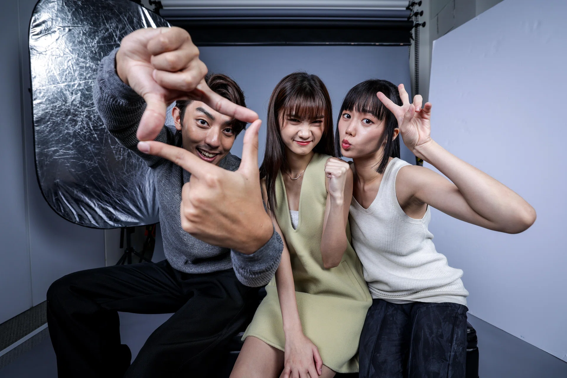 何睿烔、马䲰娗和仲伟杰，红星大奖, Star Awards