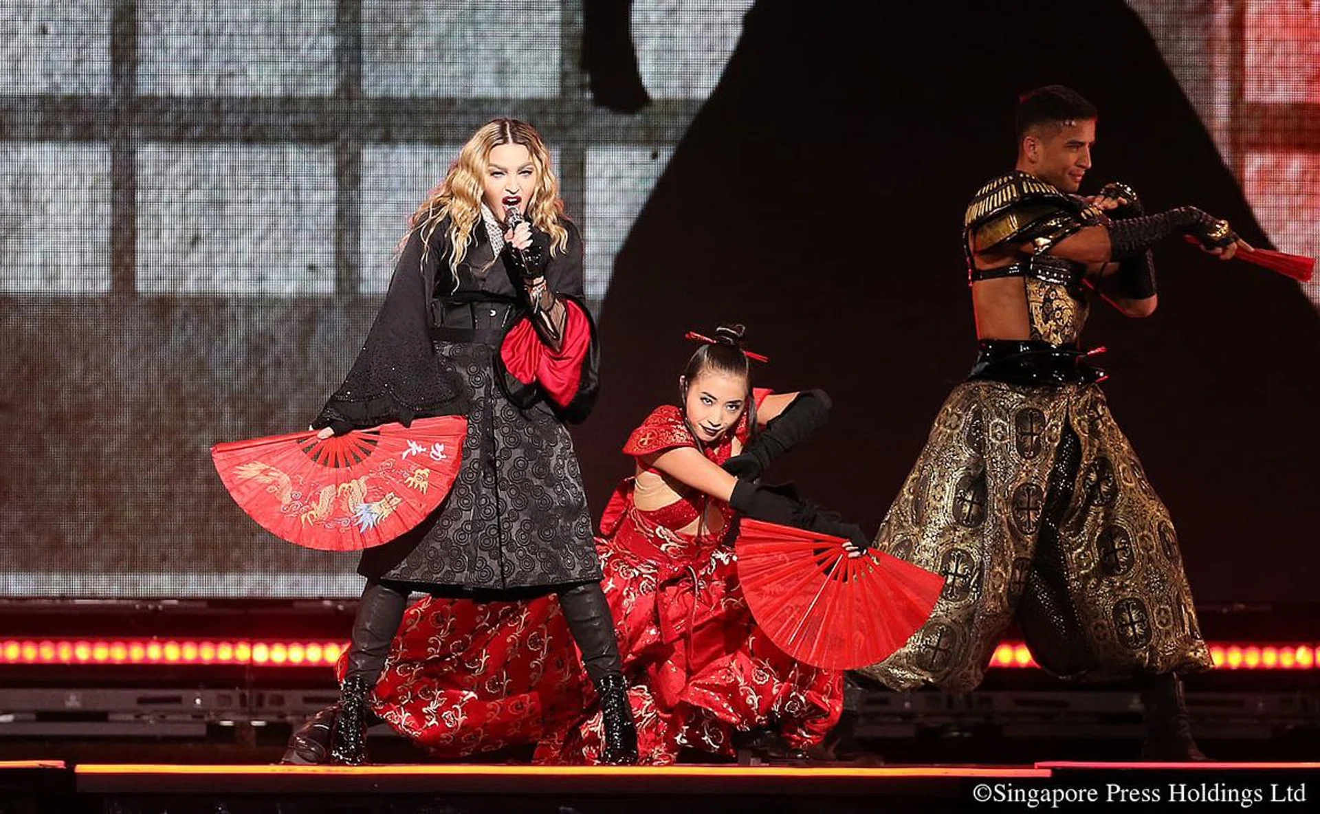????????Madonna???????Rebel Heart Tour??2016?2?28?????????????????30????????????????????R18????????