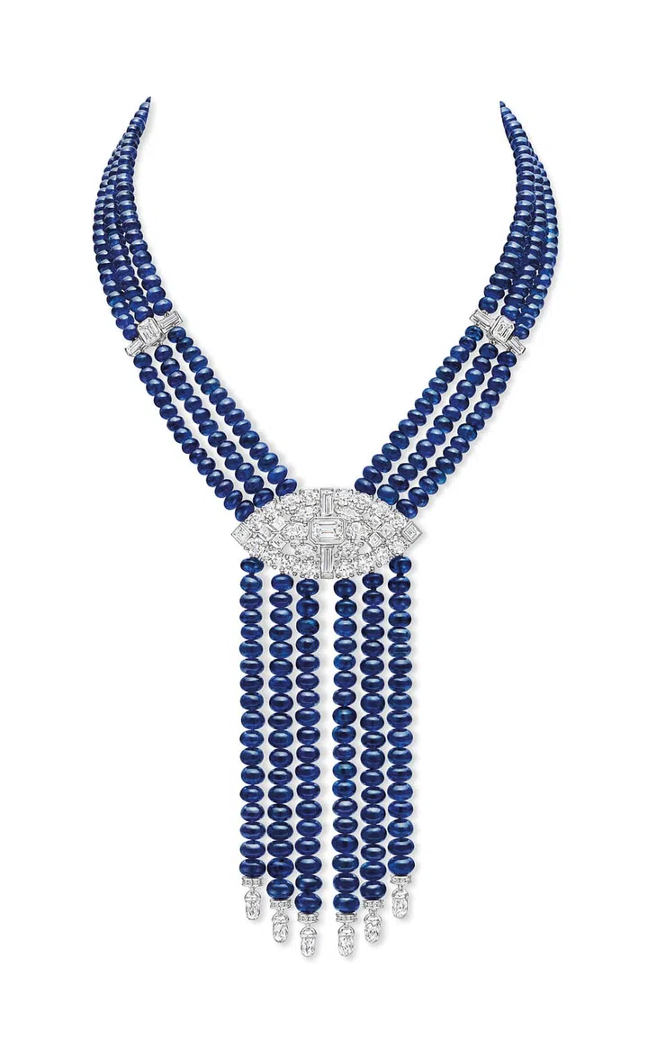 5th Avenue第大道主题项链。Photo courtesy of Harry Winston。