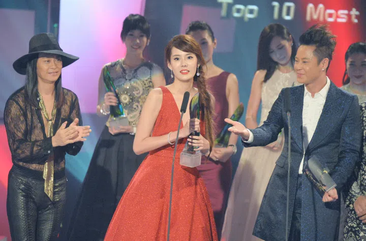 Carrie Wong, Star Awards, 黄思恬, 红毯时尚