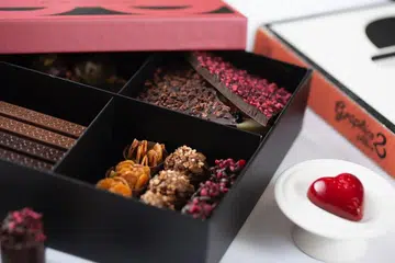 Chocolate, Valentine's Day, Valentine's Day Gift, Valentine's Day Chocolate, Luxury Chocolate, Artisan Chocolate