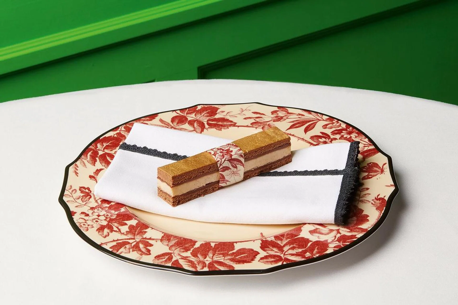 Gucci Osteria da Massimo Bottura, Gucci, Michelin star chef, the art house,古驰， 米其林主厨