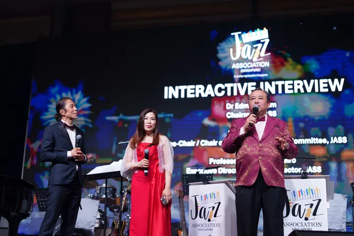 新加坡爵士协会主席 Dr Edmund Lam、Susan Peh和Jeremy Monteiro共同主持问答互动环节。