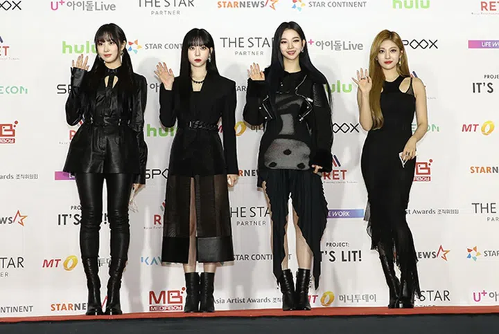 SEOUL, SOUTH KOREA - DECEMBER 02: (EDITORIAL USE ONLY) Aespa attend the Asia Artist Awards on December 02, 2021 in Seoul, South Korea. (Photo by Chung Sung-Jun/Getty Images)