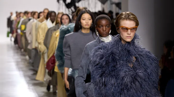 Louise Trotter设计的首个Bottega Veneta 2026夏季系列