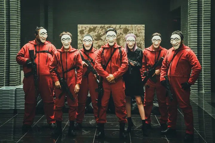 Money Heist korea 韩版 纸房子