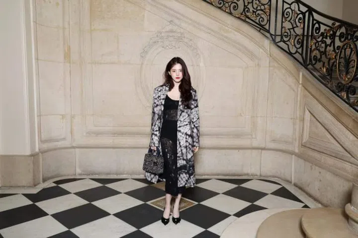PARIS, FRANCE - JANUARY 22: Han So-hee attends the Christian Dior Haute Couture Spring/Summer 2024 show as part of Paris Fashion Week  on January 22, 2024 in Paris, France. (Photo by Pascal Le Segretain/Getty Images for Christian Dior)