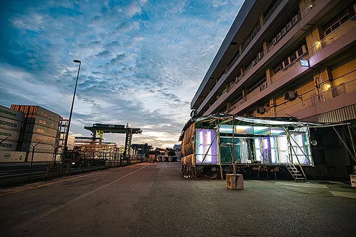 本地艺术家Ming Wong打造的公共 装置艺术《Wayang Spaceship》