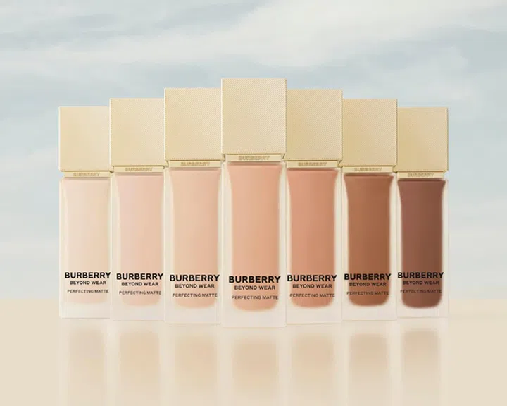 Burberry Beyond Wear Perfecting Matte Foundation粉底液