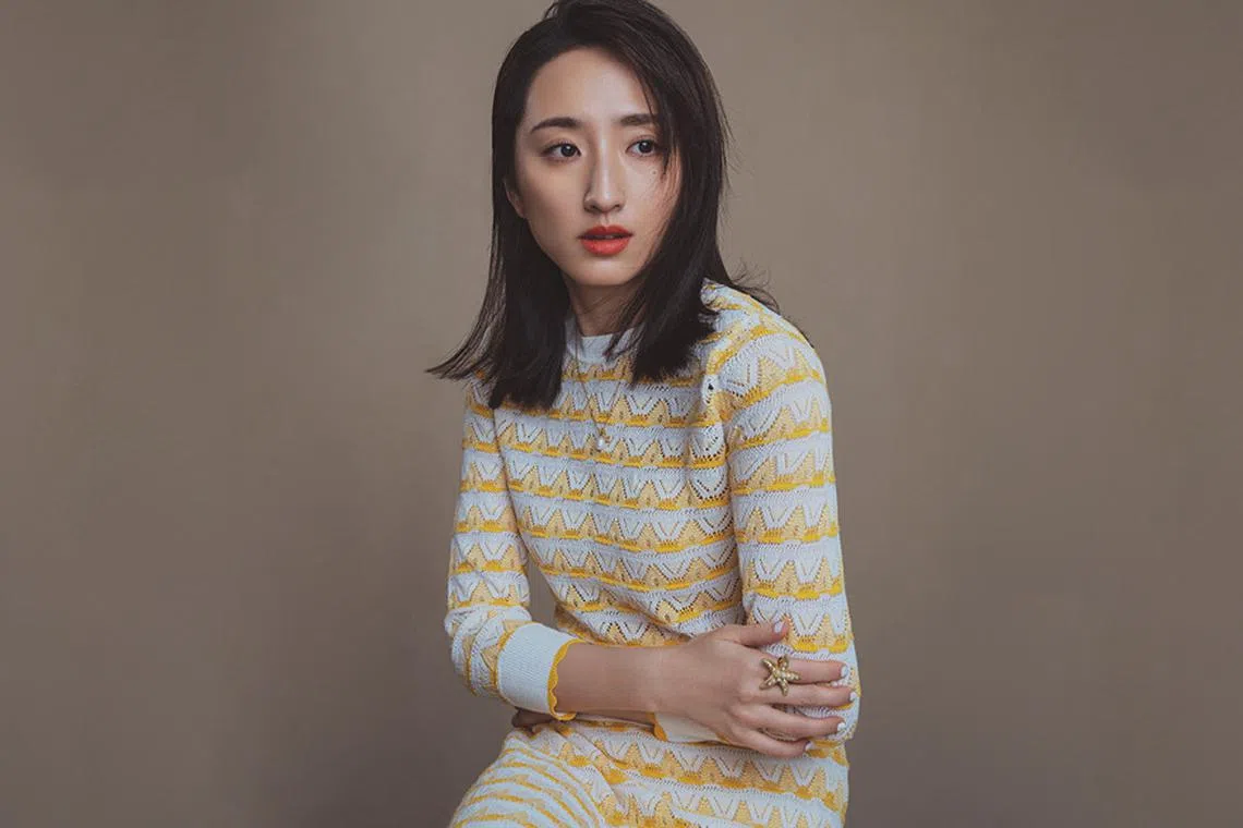 柯佳嬿：我只有在ACTION跟CUT之间是自由的- NUYOU SINGAPORE《女友》 - 最时尚中文杂志| NUYOU Singapore