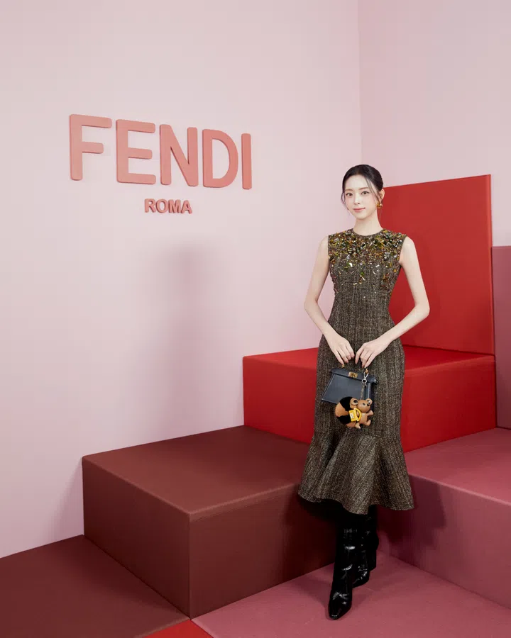 韩团ITZY成员申有娜（Shin Yu-na）出席Fendi 2026男女装秀