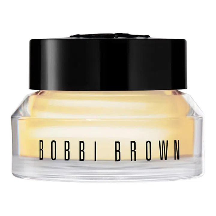 小编本身非常喜欢的BOBBI BROWN Vitamin Enriched Face Base脸部饰底霜，近来推出同款眼部饰底霜啦！它具有完美的润肤功能，但又丝毫不影响后续的底妆，相反的滋润后的眼部肌肤上妆后，妆感更加持久。晚间又能当作眼霜使用，绝对是一款值得入手的好品！