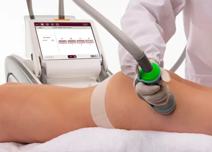 新加坡脸部、头部、美甲及各类美容护理