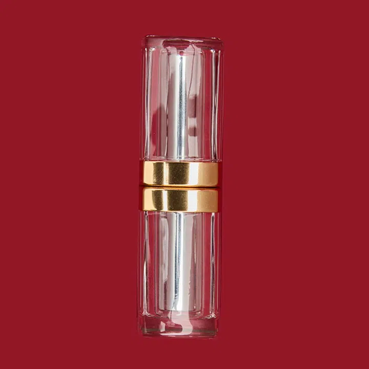 CHANEL BEAUTY 31 Le Rouge唇膏 $223 (替换唇膏芯 $100)