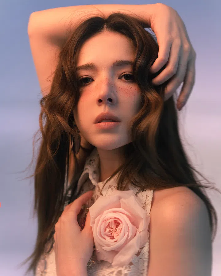 许玮甯：“我比较叛逆，就是不喜欢轻易被定义。如果你说我漂亮，那我就会想要演喜剧给你看。”