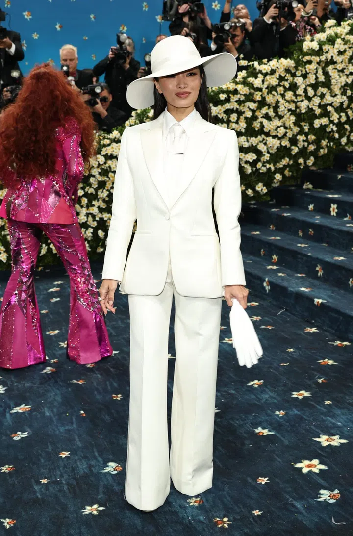 Anna Sawai 图：Jamie McCarthy/Getty Images/Dior