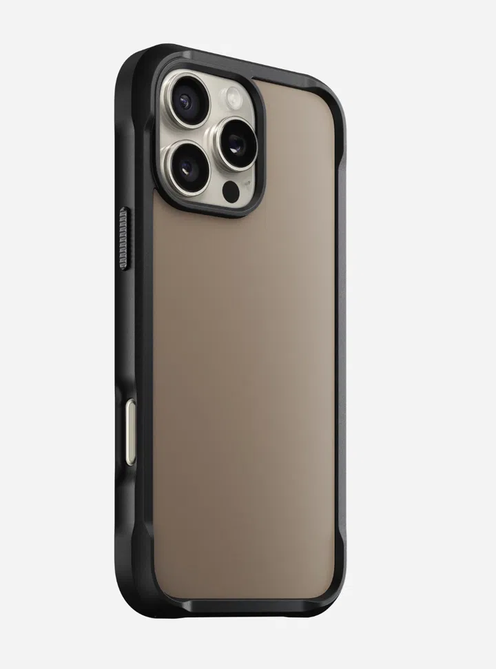 NOMAD手机壳，采用磨砂金属质感背板与黑色坚固边框设计，线条简洁，呈现极简与耐用并存的风格。高颜值手机壳推荐。