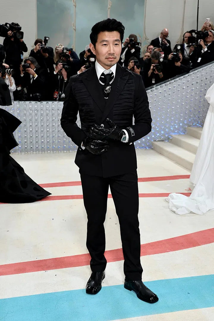 NEW YORK, NEW YORK - MAY 01: Simu Liu attends The 2023 Met Gala Celebrating "Karl Lagerfeld: A Line Of Beauty" at The Metropolitan Museum of Art on May 01, 2023 in New York City. (Photo by Jamie McCarthy/Getty Images)