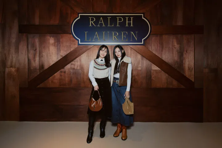 黄暄婷（Chantalle Ng） & 刘怡伶（Tasha Low）