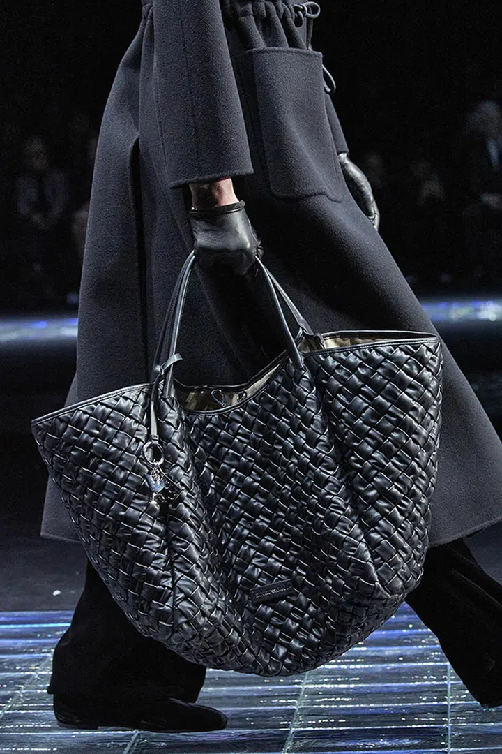 EMPORIO ARMANI oversized tote提袋