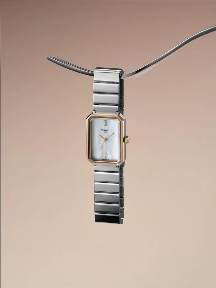 Tissot SRV, Quartz movement, mother-of-pearl dial, 30 x 21.80mm stainless steel case and interchangeable bracelet $620