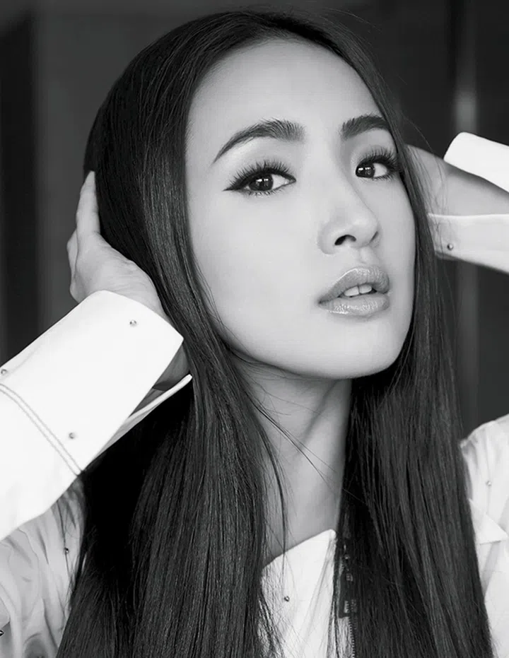 Louis Vuitton缀饰丝绸衬衫、绉绸连衣裙