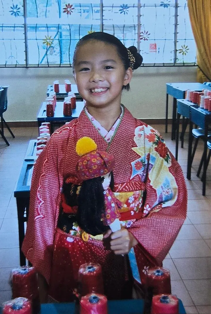 林咏谊童年照 小时候