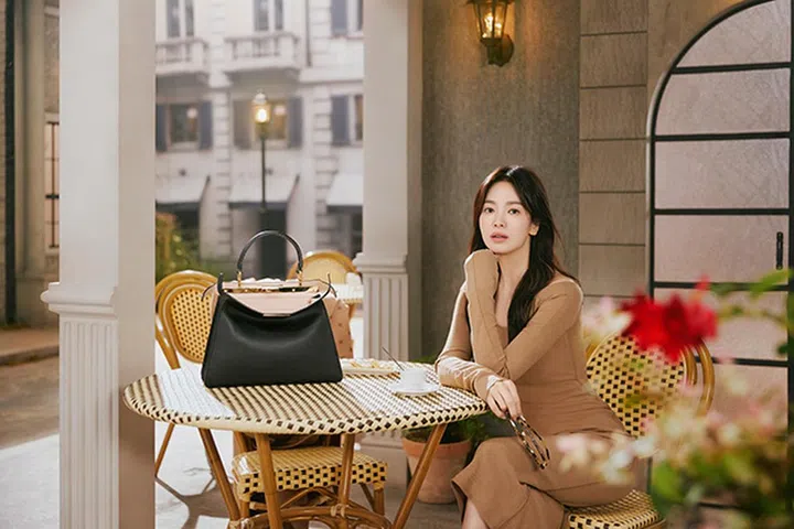 宋慧乔 SONG HYE KYO Fendi Peekaboo 手袋 Peekaboo bag