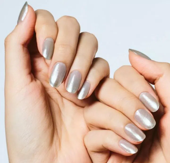 Ohora Watery Moon Manicure Semi-cured Gel Nail Strips美甲贴。