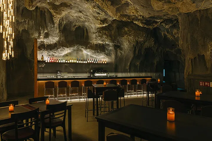 Cavern洞穴餐厅