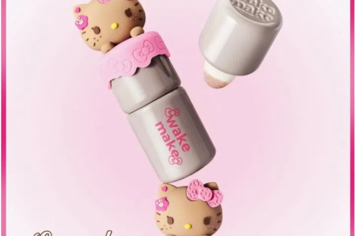 WAKEMAKE Shaking Blur Cheek＆Shading(Sanrio EDITION)液状腮红