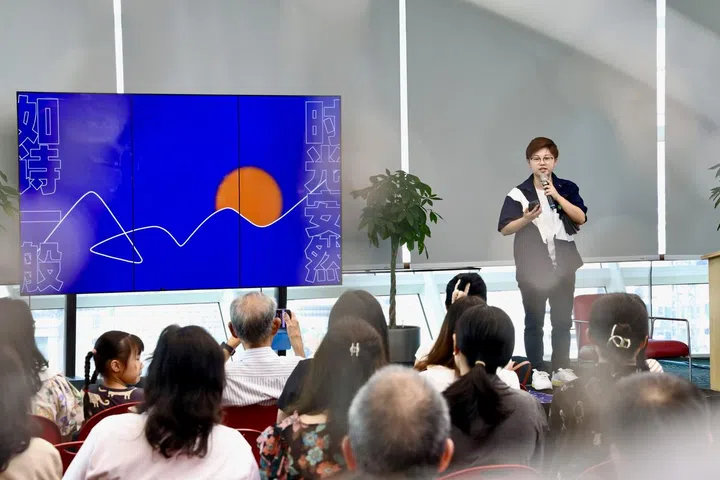 除了诗人身份，安诗一其实是一名新闻工作者。（图：受访者提供）