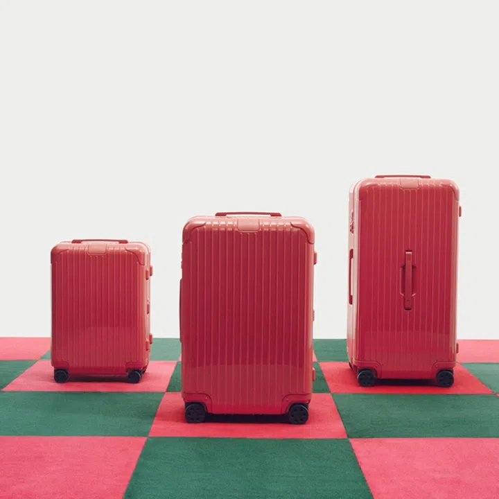 RIMOWA Essential行李箱
