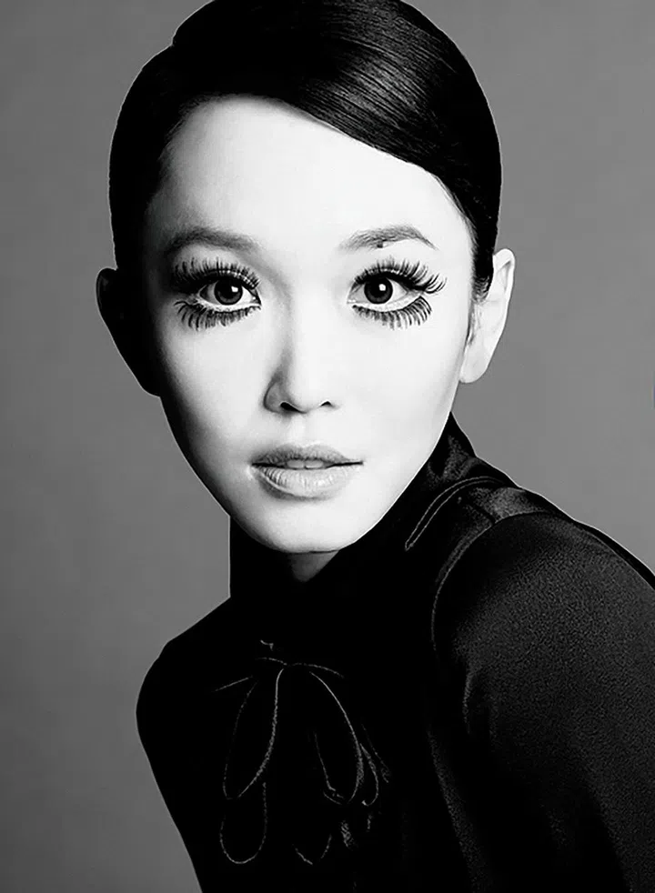 本地首位出演好莱坞电影的女艺人范文芳,也是展览致敬的亚洲明星之一 (©Wee Khim)