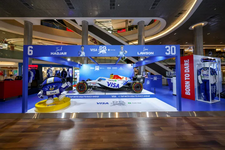 Visa Cash App Racing Bulls: Inside the Garage快闪体验