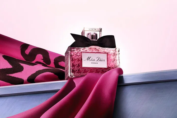 Natalie Portman与Miss Dior的故事