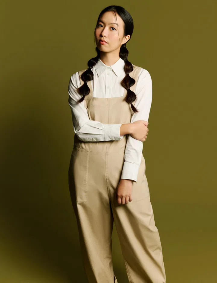 COS 衬衫 $125，连身裤 $190（图：《女友》拍摄）