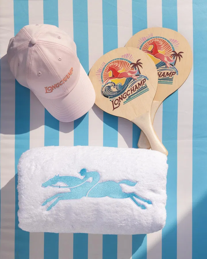 Longchamp推出“La Plage Longchamp”企划