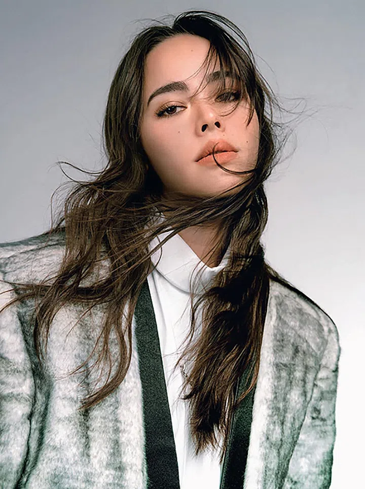 URASSAYA SPERBUND (YAYA) 泰国女星