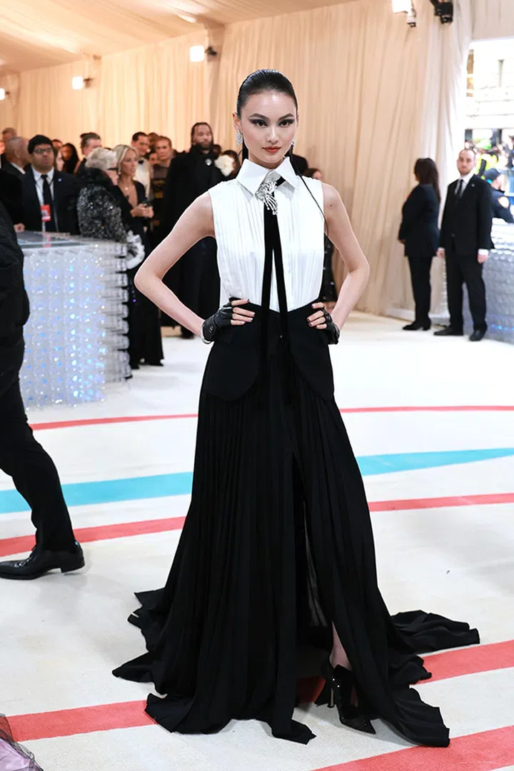 NEW YORK, NEW YORK - MAY 01: He Cong attends The 2023 Met Gala Celebrating "Karl Lagerfeld: A Line Of Beauty" at The Metropolitan Museum of Art on May 01, 2023 in New York City. (Photo by Theo Wargo/Getty Images for Karl Lagerfeld)