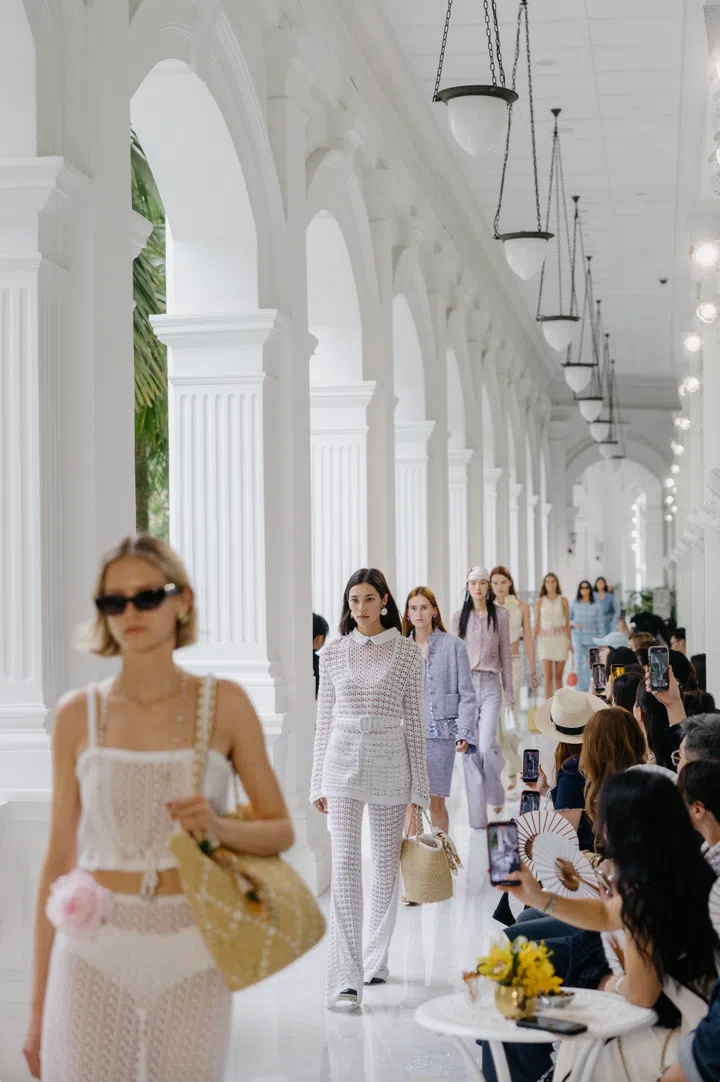 Chanel在新加坡举办的2025/26早春度假大秀