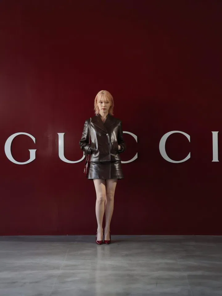 MILAN, ITALY - JANUARY 12: IU attends the Gucci Ancora Fashion Show during Milan Fashion Week Menswear Fall/Winter 2024-2025 on January 12, 2024 in Milan, Italy. (Photo by Vittorio Zunino Celotto/Getty Images for Gucci)