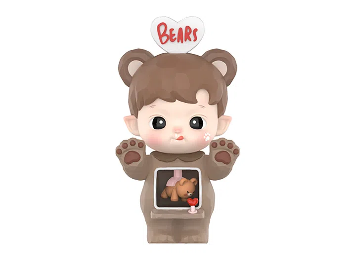 一款 POP MART Hacipupu 系列玩偶模型。角色有着棕色短发，头戴熊耳造型的连体衣，脸颊带有红晕，眼神略显无辜。双手举起，掌心印着肉垫图案，脚边同样呈现熊爪设计。胸前开口处能看到一只小熊玩偶和红色心形装饰，头顶还竖着一个白色牌子，上面写着红色 “BEARS”。整体造型呆萌可爱，凸显 Hacipupu 害羞又内向的个性。POP MART HACIPUPU转转时光机系列中的“心愿捕手”。